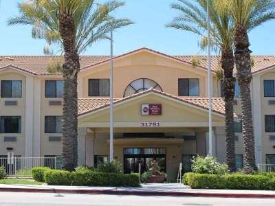 Western Elsinore Inn&suites